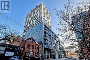 55 Ontario St in Toronto, ON - Building Photo