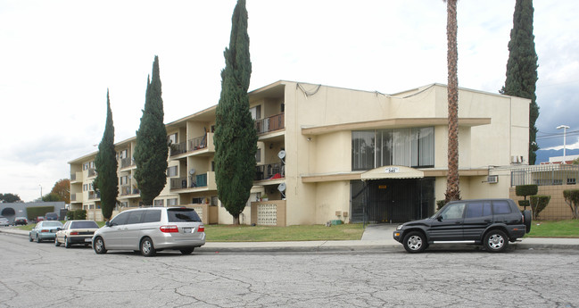 545 E Rue Royale St in Covina, CA - Foto de edificio - Building Photo