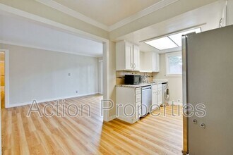 453 N Rengstorff Ave in Mountain View, CA - Building Photo - Building Photo