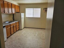 Redwood Green Apartments in Concord, CA - Building Photo