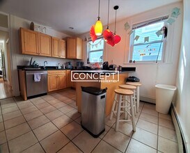 68 Calumet St, Unit 68 Calumet St #2 in Boston, MA - Building Photo - Building Photo