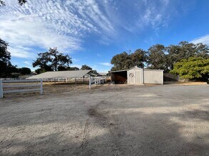5920 Deer Creek Way in Paso Robles, CA - Building Photo - Building Photo