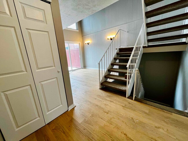 31 Tilegate Glen in Fairport, NY - Building Photo - Building Photo