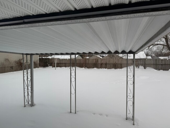 216 Braun St in New Carlisle, OH - Building Photo - Building Photo