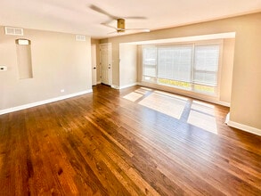 8150 W Winnemac Ave in Norridge, IL - Building Photo - Building Photo