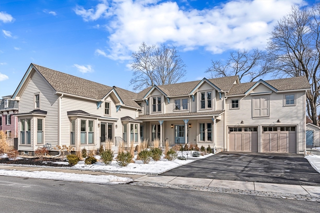 4 Norwood St in Winchester, MA - Building Photo