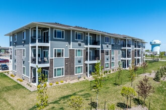 Kettlestone Peak Apartments in Waukee, IA - Foto de edificio - Building Photo