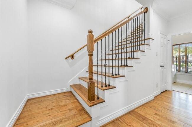 property at 1529 Rosewood St