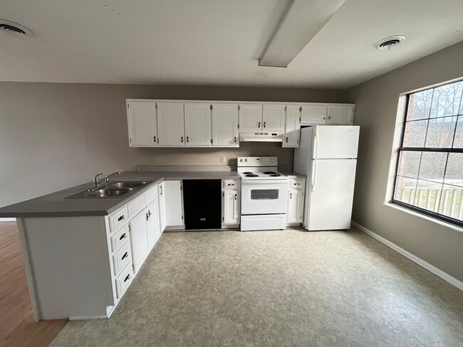 property at 1837 Clover Brook Dr