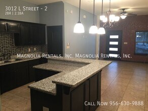 3012 S L St, Unit 2 in McAllen, TX - Building Photo - Building Photo