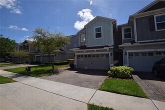 1008 E 10th St in Apopka, FL - Building Photo - Building Photo
