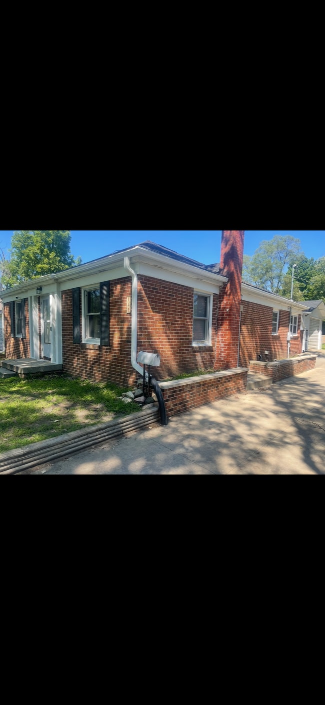 property at 152 N 25th St