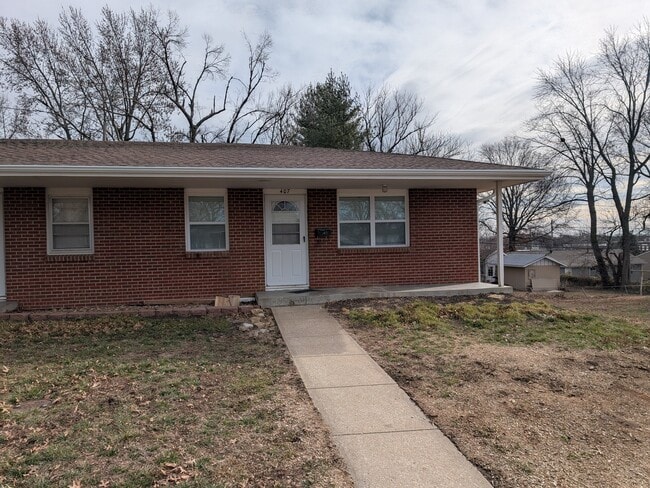 property at 407 Holiday Dr