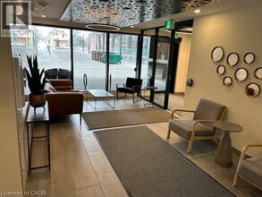 104 Garment St in Kitchener, ON - Building Photo - Building Photo