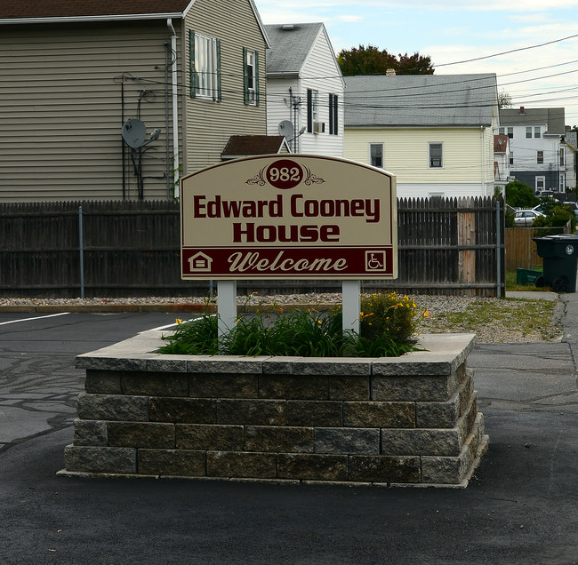 Edward Cooney House in Providence, RI - Foto de edificio - Other