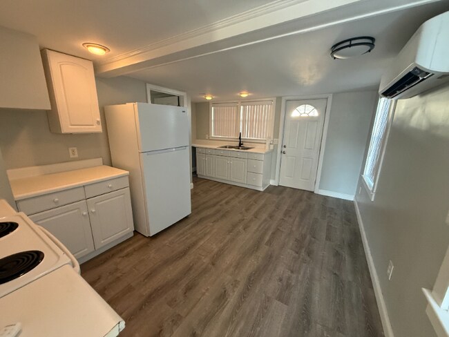 5 Johnson Ave, Unit A in Hampton, NH - Building Photo - Building Photo