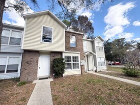 465 Green Spring Cir in Winter Springs, FL - Building Photo