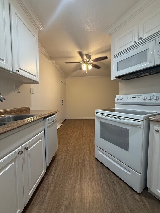 1821 Lincoln Ave in San Rafael, CA - Building Photo