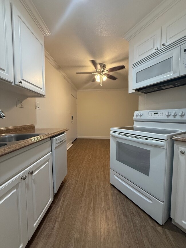 property at 1823 Lincoln Ave