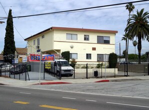 4455-4459 De Longpre Ave in Los Angeles, CA - Building Photo - Building Photo