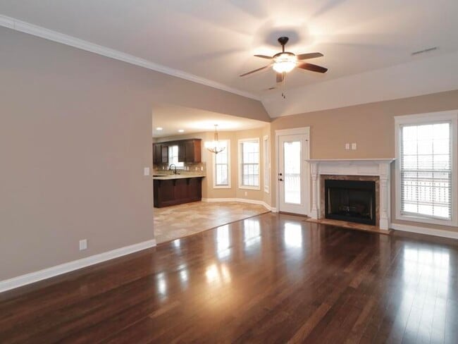1678 Horseshoe Cave Dr in Clarksville, TN - Building Photo - Building Photo