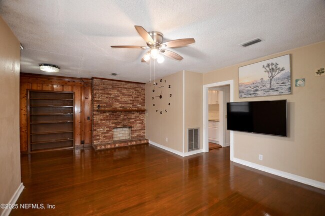 2705 Southside Blvd in Jacksonville, FL - Building Photo - Building Photo