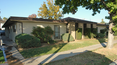 3319 E Fairmont Ave in Fresno, CA - Building Photo - Building Photo