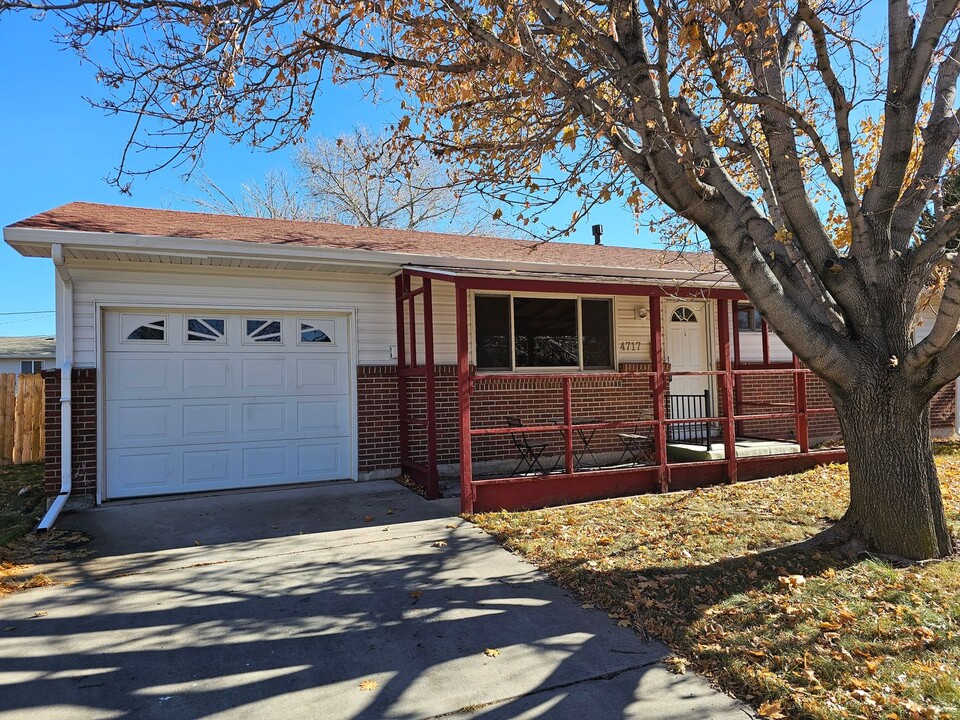 4717 Cactus Way in Cheyenne, WY - Building Photo