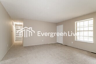 1844 Battlefield Dr in Florissant, MO - Building Photo - Building Photo