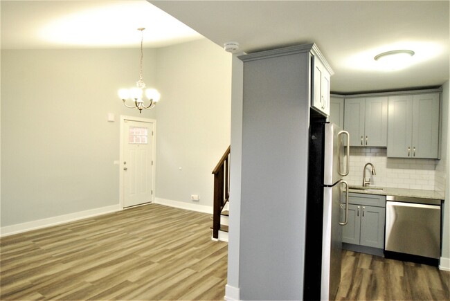 3030 Prairie St in Franklin Park, IL - Building Photo - Building Photo