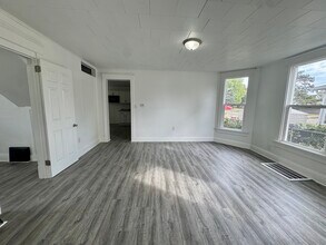 619 13th Ave in Rock Island, IL - Foto de edificio - Building Photo