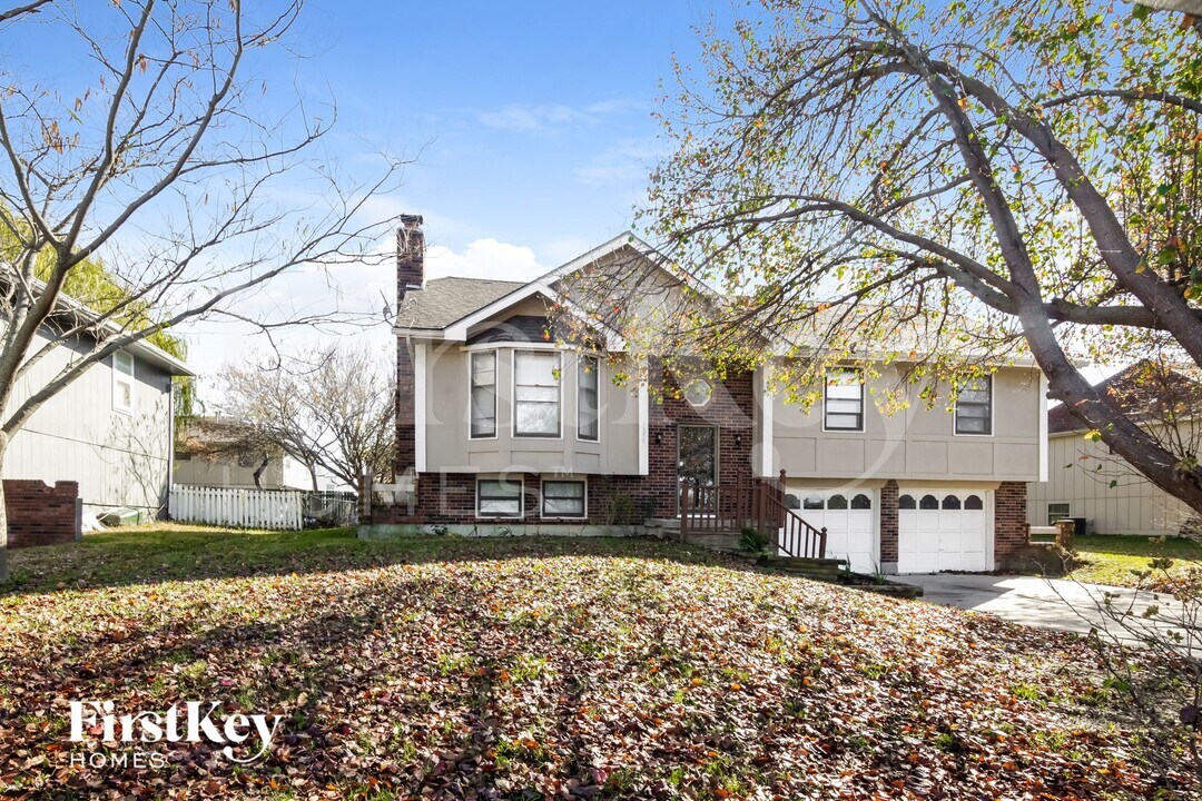 16905 Lea Ave in Belton, MO - Building Photo