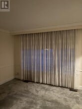 2 Tynevale Dr in Toronto, ON - Building Photo - Building Photo