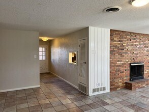 5422 33rd St in Lubbock, TX - Building Photo - Building Photo