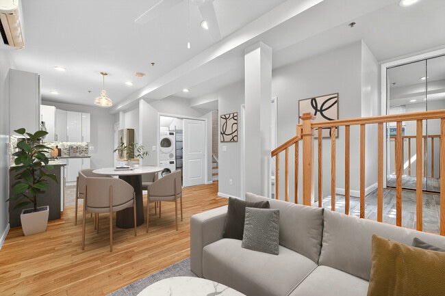 58 Giles Ave, Unit #2 in Jersey City, NJ - Building Photo - Building Photo