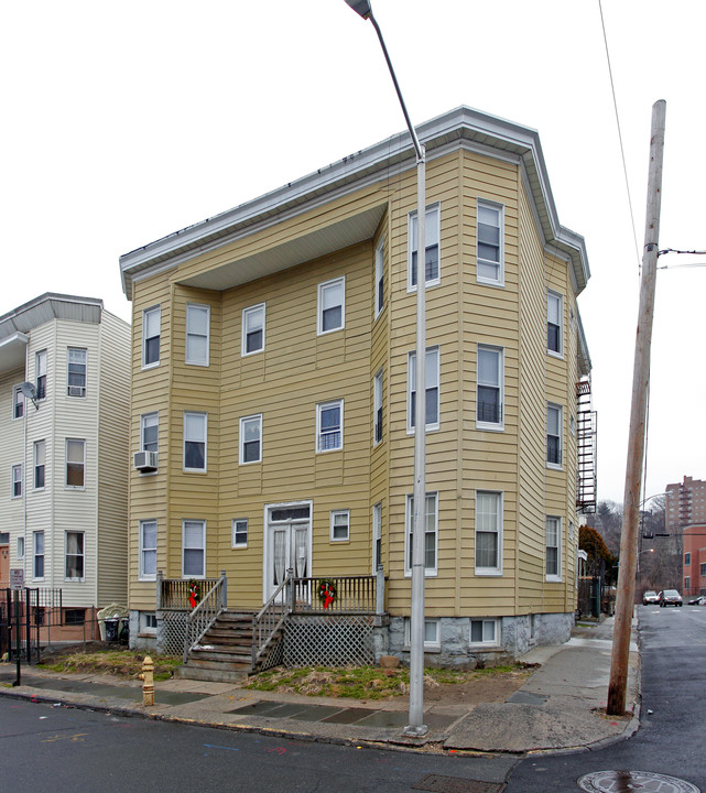 58 Caroline Ave in Yonkers, NY - Building Photo