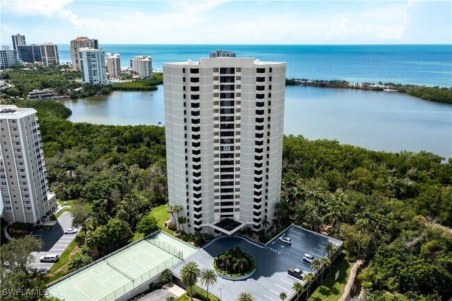 property at 5555 Heron Point Dr