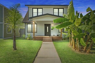 2109 New Jersey St in Baytown, TX - Building Photo