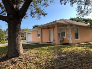 381 Del Monte Rd in Sebastian, FL - Building Photo - Building Photo