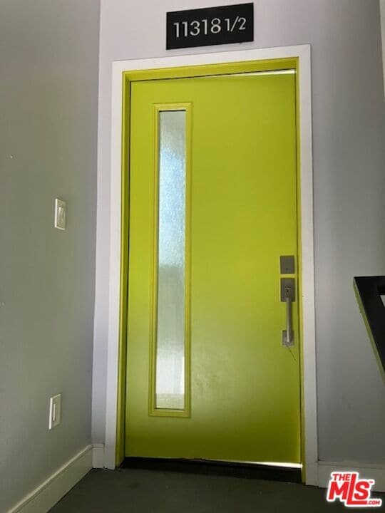 11318 Miranda St in Los Angeles, CA - Building Photo - Building Photo