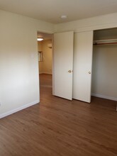 313 Pecks Dr in Everett, WA - Building Photo - Building Photo