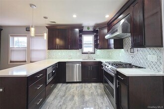 18 Prospect St in Williston Park, NY - Building Photo - Building Photo