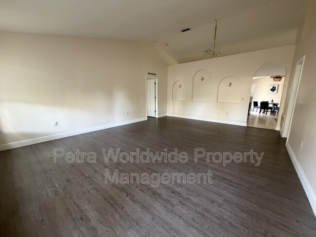 2717 Orpha Ln in Apopka, FL - Building Photo - Building Photo