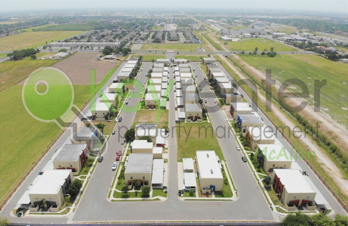 1205 E Daffodil Ave in McAllen, TX - Building Photo