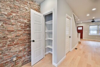 1538 S Myrtlewood St in Philadelphia, PA - Building Photo - Building Photo