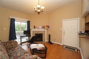 114 E 31st St in Austin, TX - Building Photo