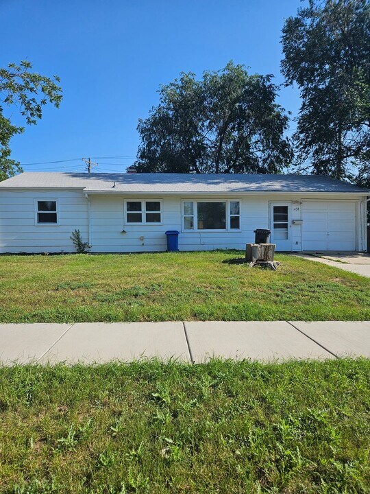 438 E Idaho St in Rapid City, SD - Building Photo