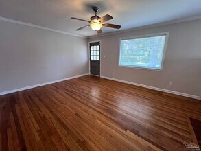 1809 E Lee St in Pensacola, FL - Building Photo - Building Photo