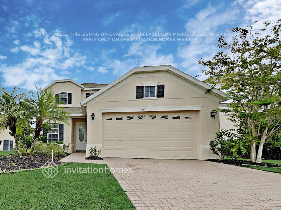 2231 Stone Lake Ct in Orlando, FL - Building Photo