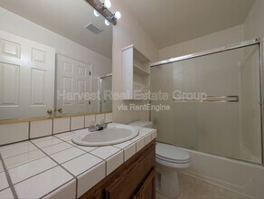 312 Blossom Way in Hayward, CA - Building Photo - Building Photo